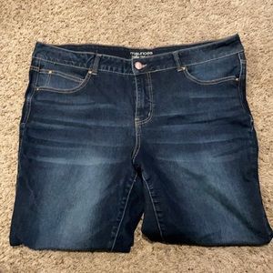 Maurices Everflex High Rise. No Hem Wear! Size 22